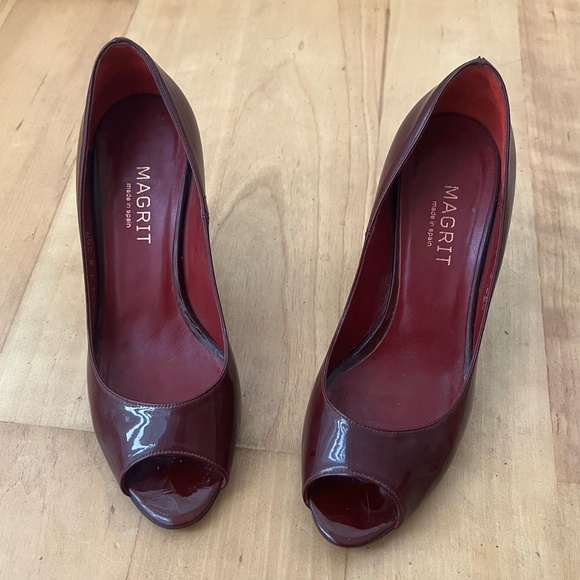 Magrit patent leather peep toe pumps - Picture 2 of 10